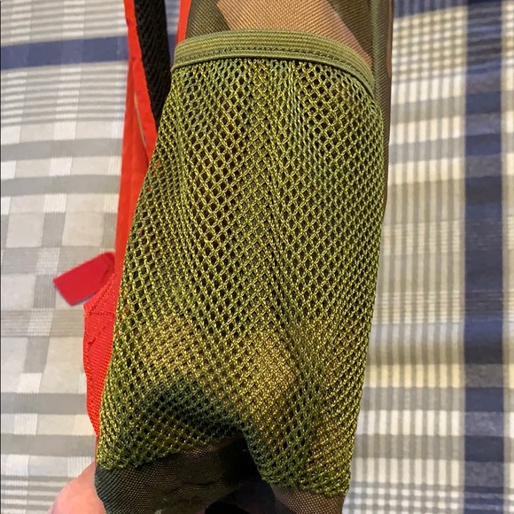 Herschel Backpack - Picture 3 of 6